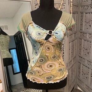 Vintage top with super cute detailing
